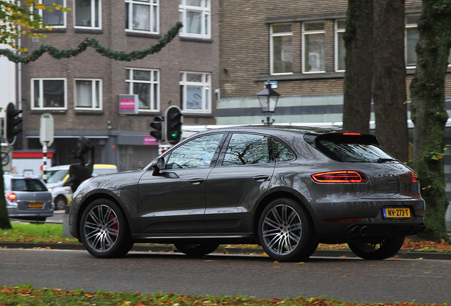 Porsche 95B Macan GTS