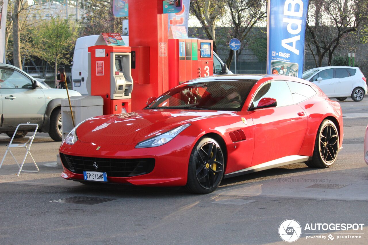 Ferrari GTC4Lusso