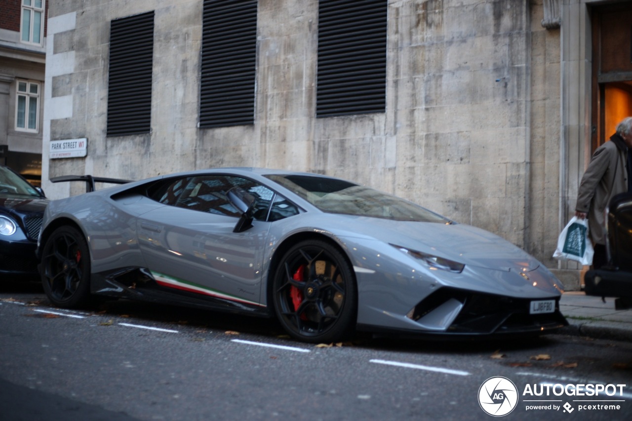 Lamborghini Huracán LP640-4 Performante