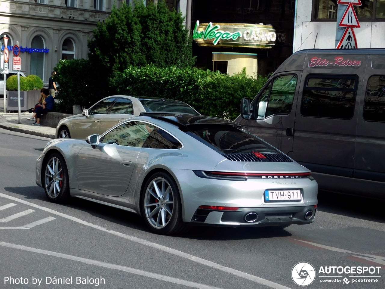 Porsche 992 Carrera 4S