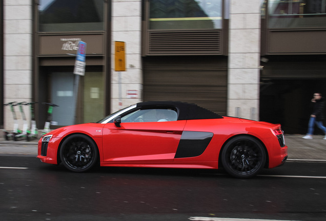 Audi R8 V10 Spyder 2016