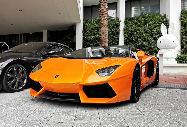 Lamborghini Aventador LP700-4 Roadster