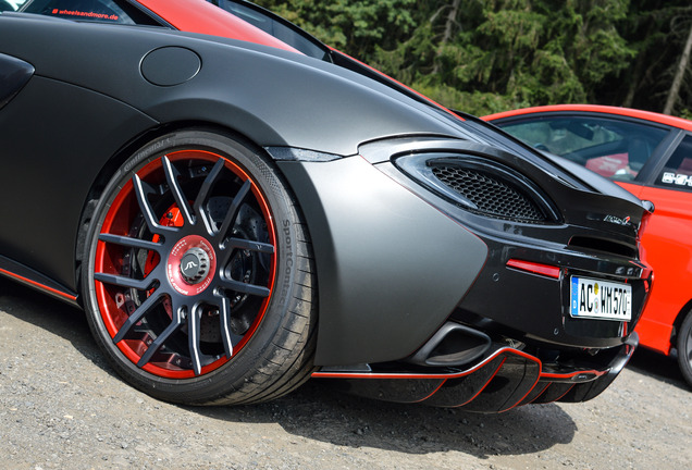 McLaren 570S