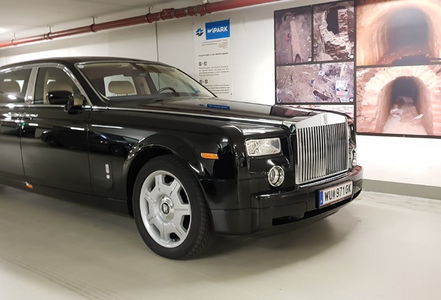 Rolls-Royce Phantom EWB