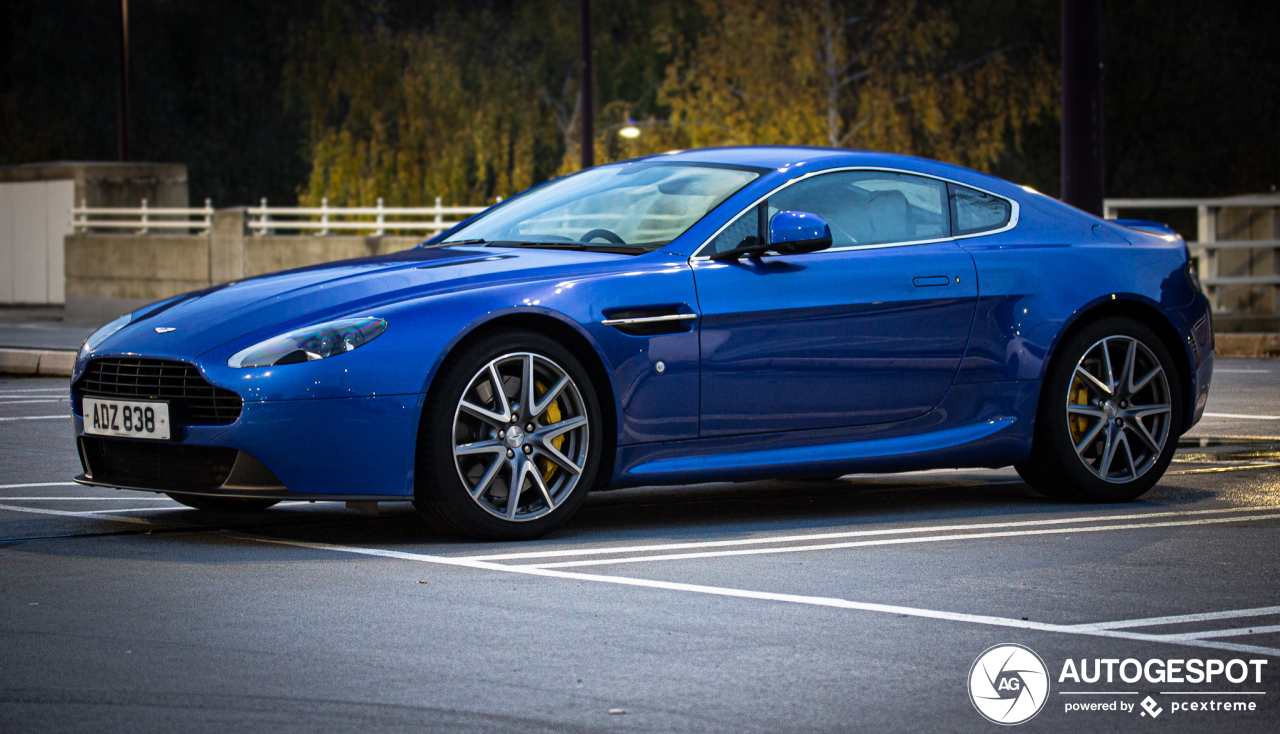 Aston Martin V8 Vantage S