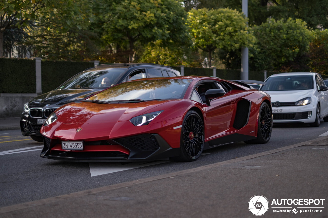 lamborghini-aventador-lp750-4-
