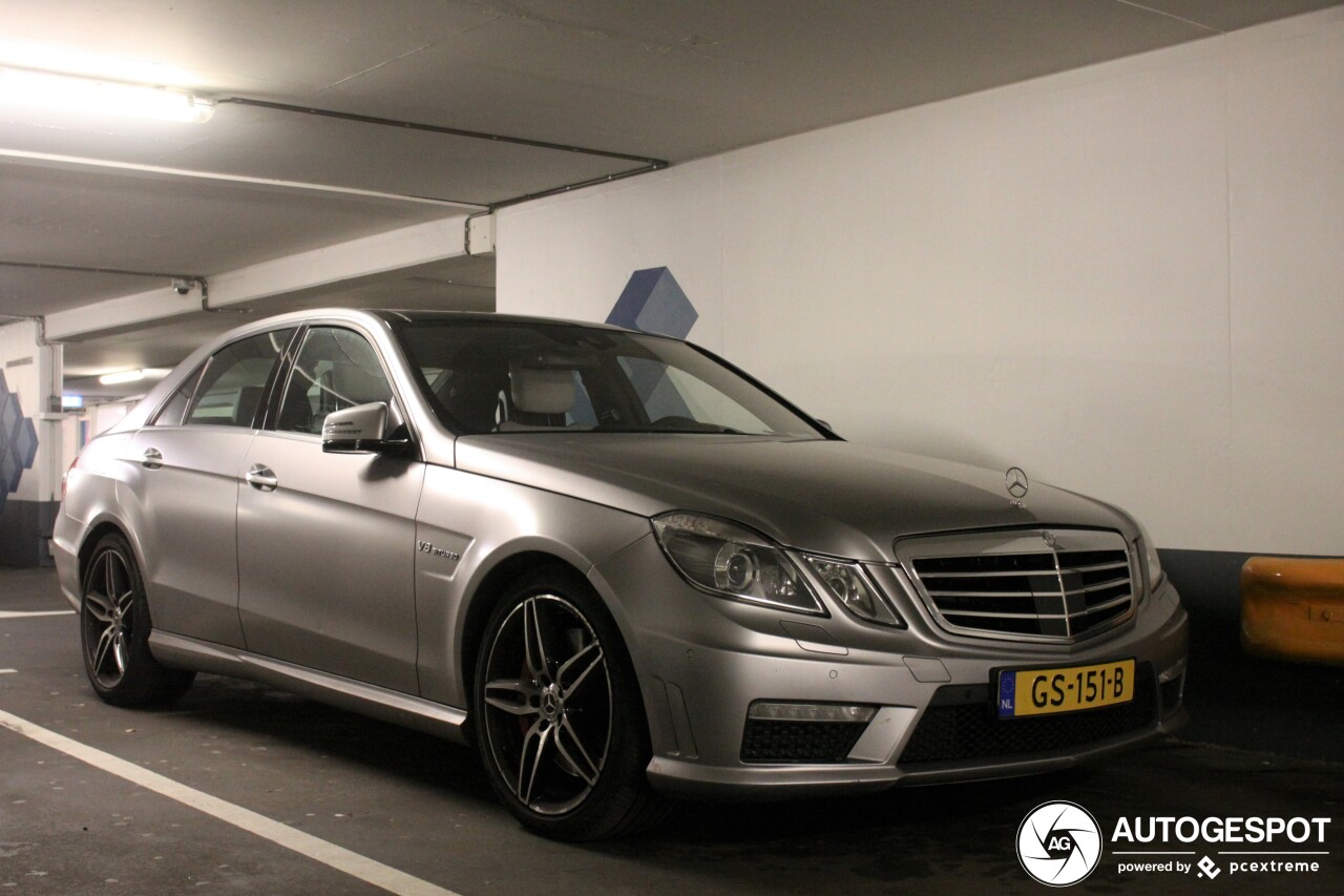 Mercedes-Benz E 63 AMG W212 V8 Biturbo