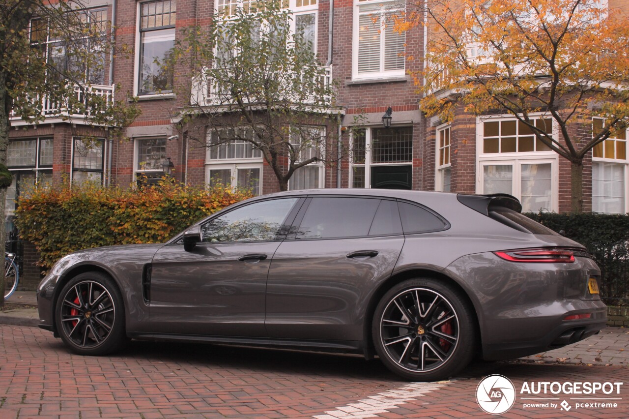 Porsche 971 Panamera Turbo Sport Turismo