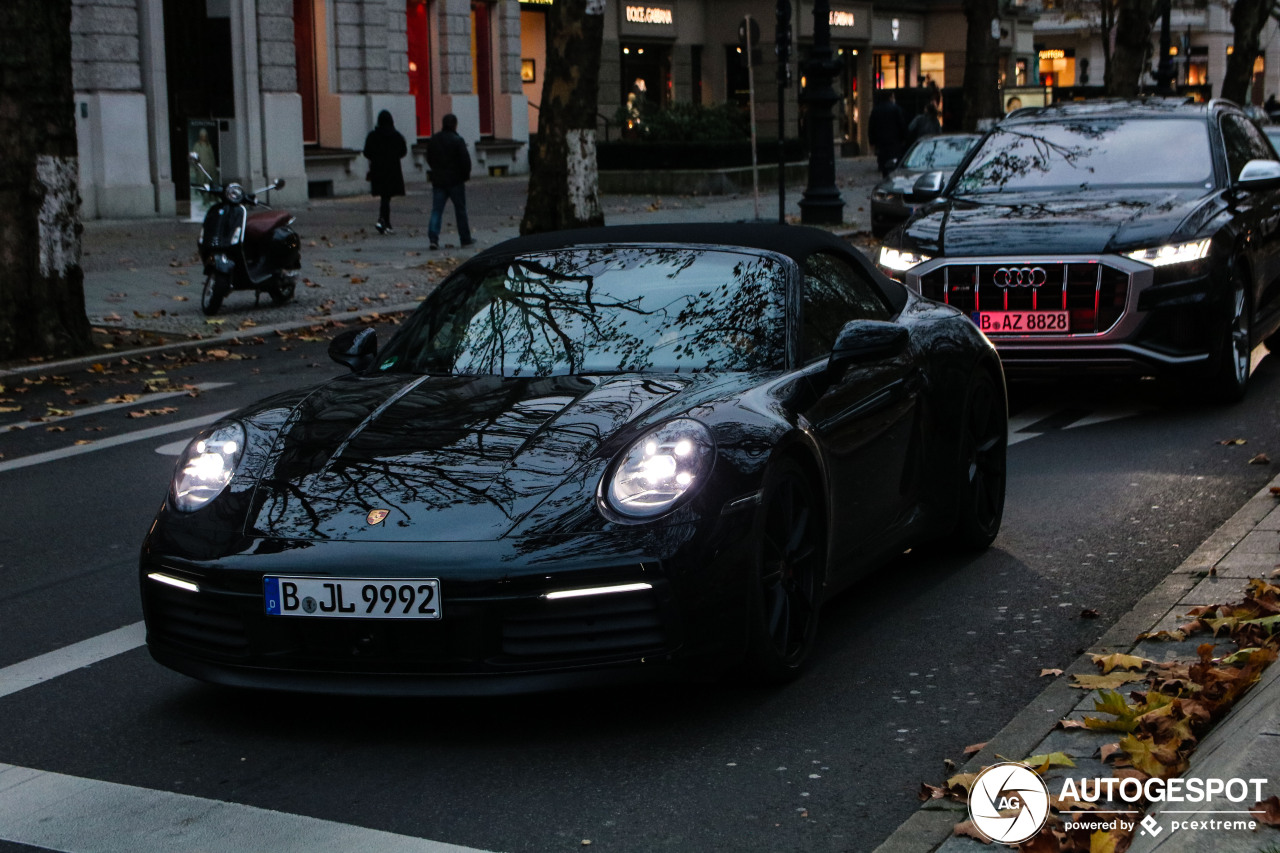 Porsche 992 Carrera 4S Cabriolet