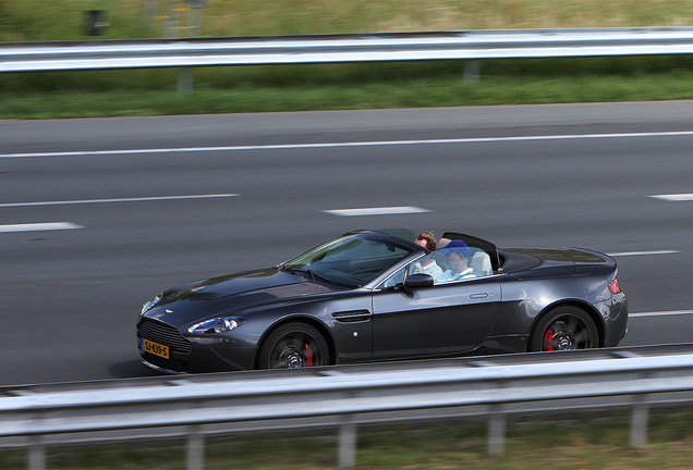 Aston Martin V8 Vantage Roadster