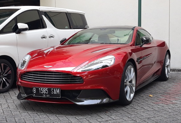 Aston Martin Vanquish 2013