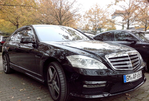 Mercedes-Benz S 65 AMG V221 2010