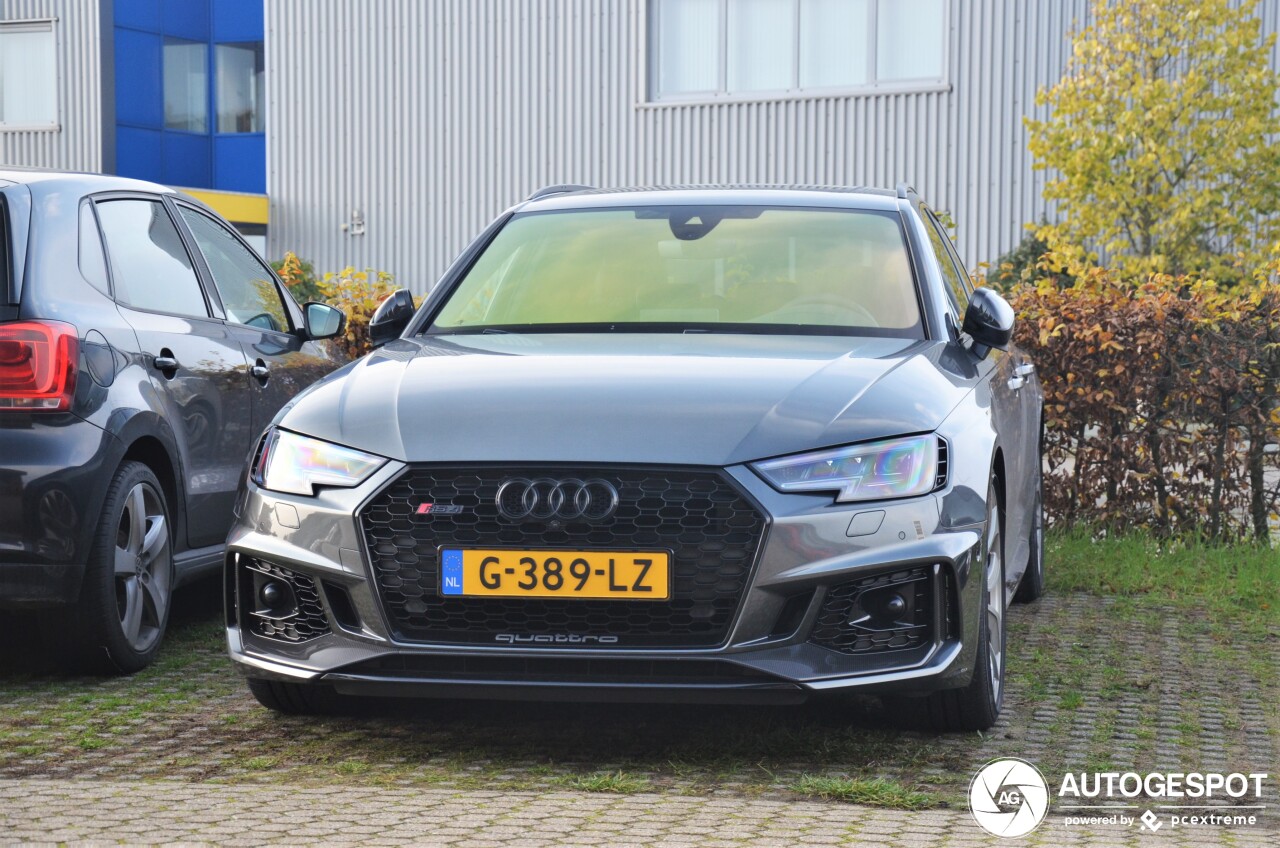 Audi RS4 Avant B9