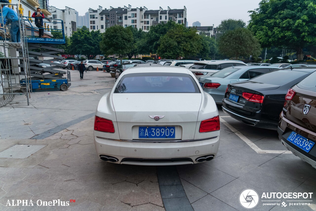 Bentley Flying Spur V8