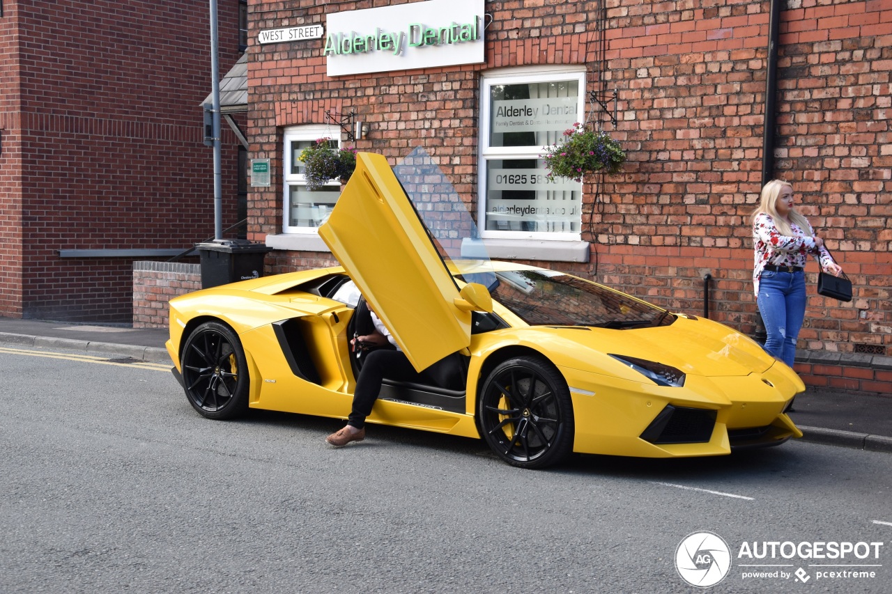 Lamborghini Aventador LP700-4