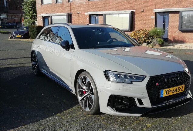 Audi RS4 Avant B9