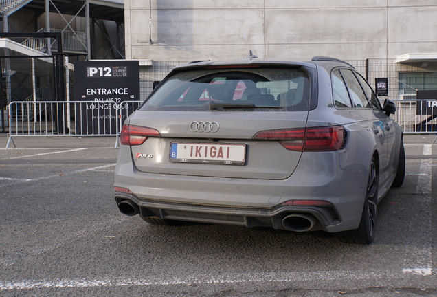 Audi RS4 Avant B9