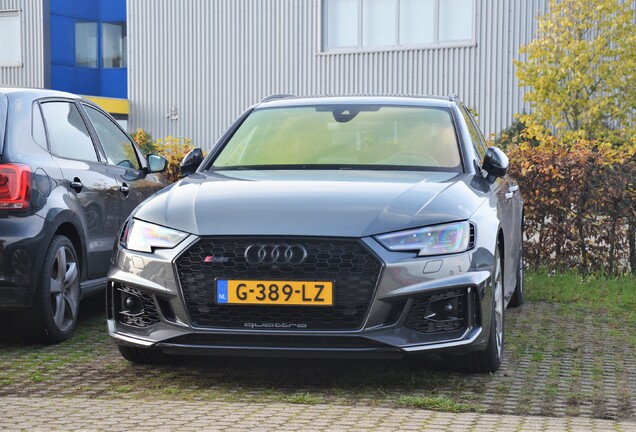 Audi RS4 Avant B9