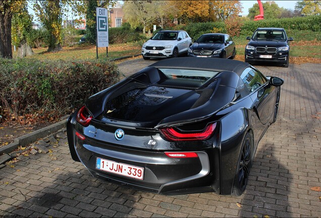 BMW i8 Roadster