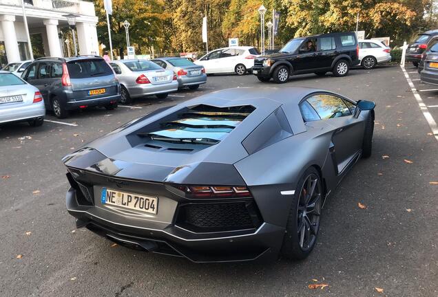 Lamborghini Aventador LP700-4