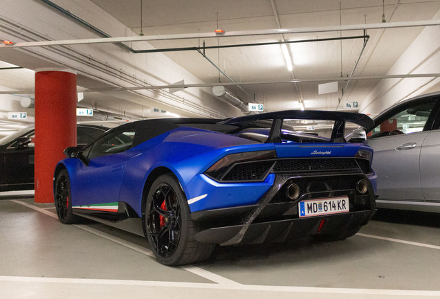 Lamborghini Huracán LP640-4 Performante Spyder