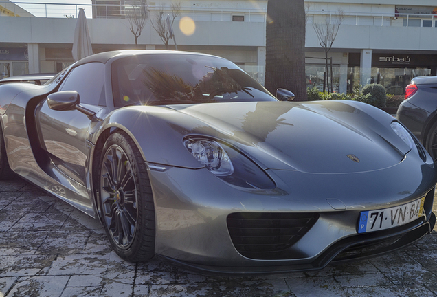 Porsche 918 Spyder Weissach Package