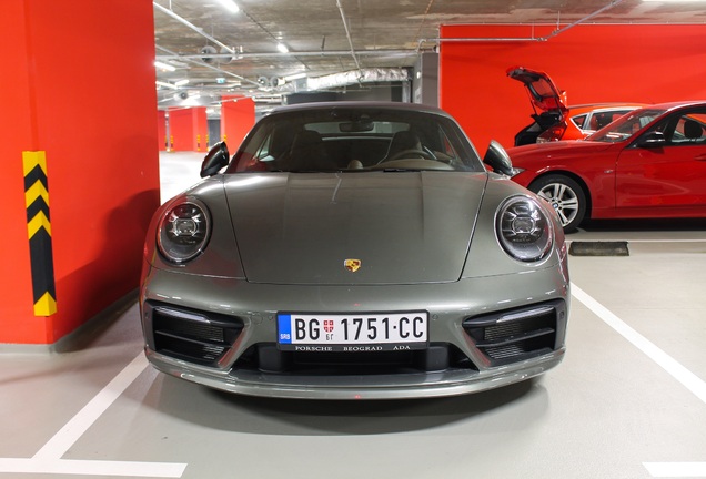 Porsche 992 Carrera 4S Cabriolet