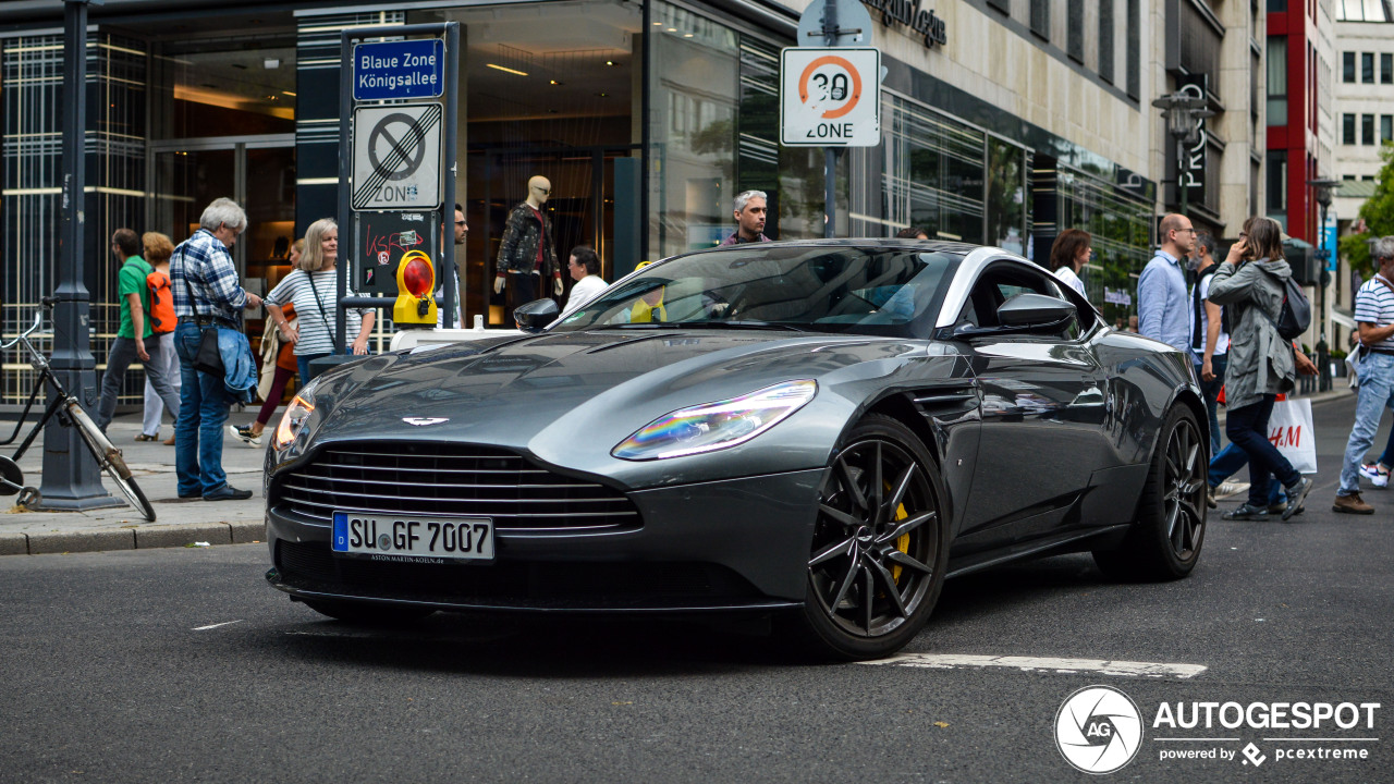 Aston Martin DB11