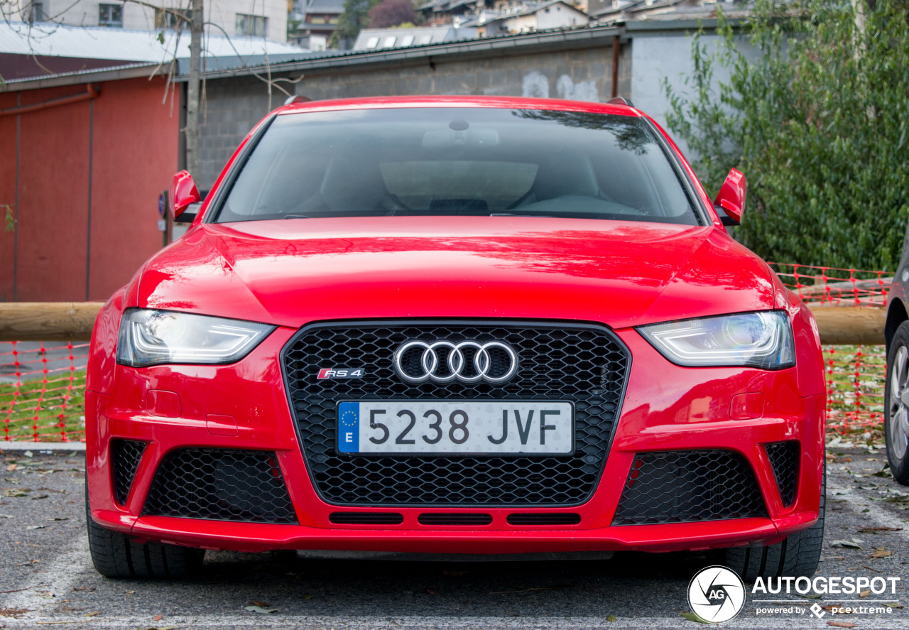 Audi RS4 Avant B8