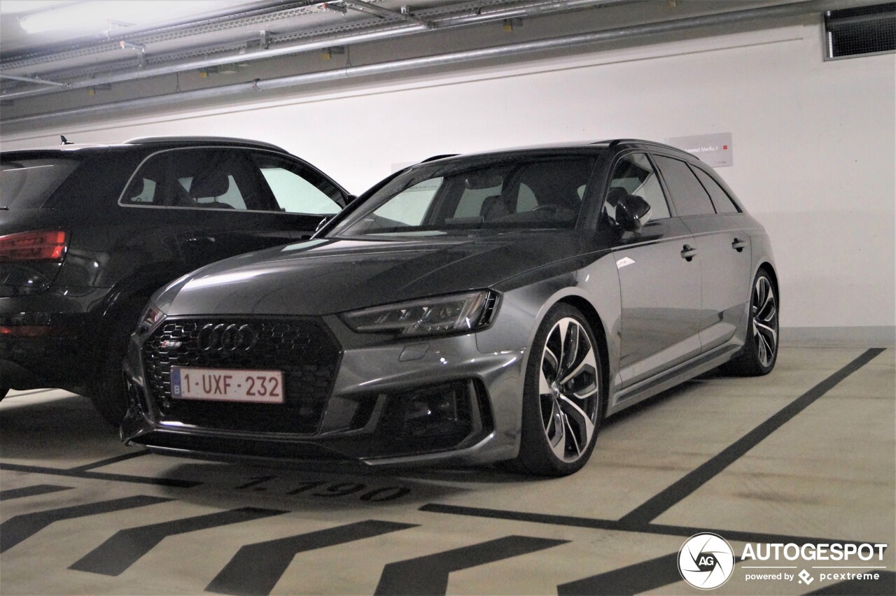 Audi RS4 Avant B9