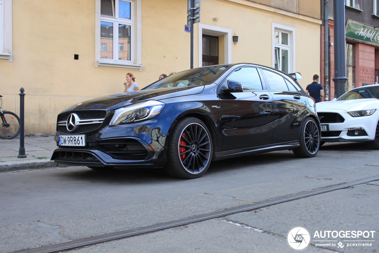 Mercedes-AMG A 45 W176 2015