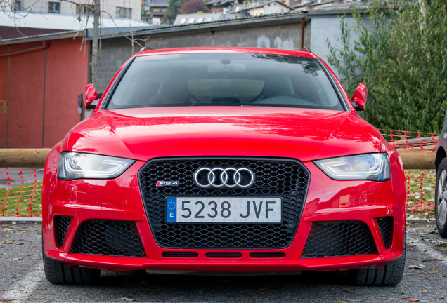 Audi RS4 Avant B8