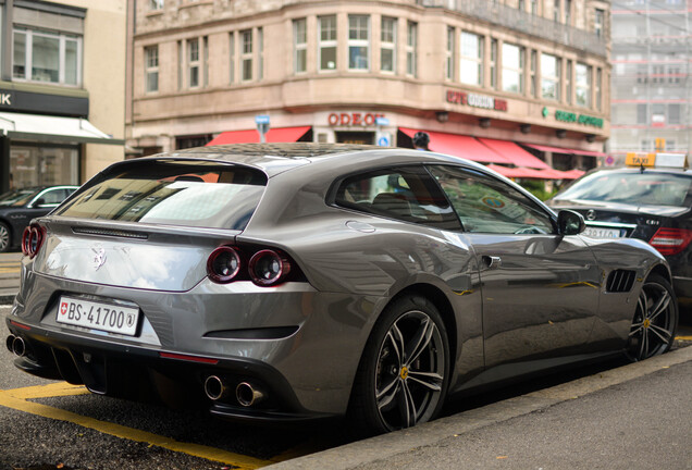 Ferrari GTC4Lusso