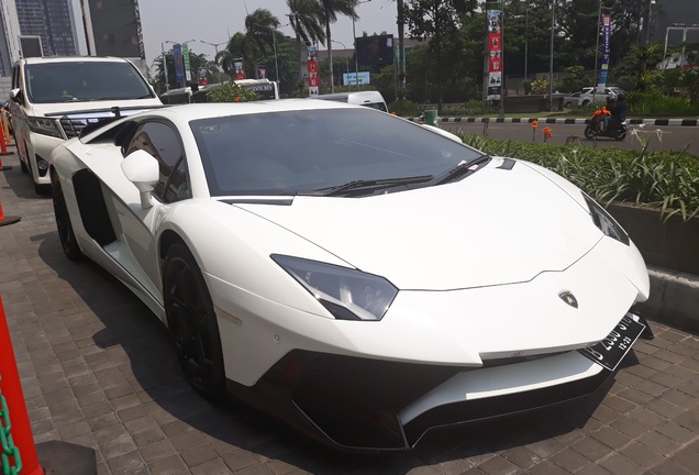 Lamborghini Aventador LP700-4