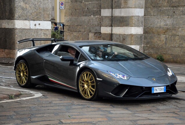 Lamborghini Huracán LP640-4 Performante