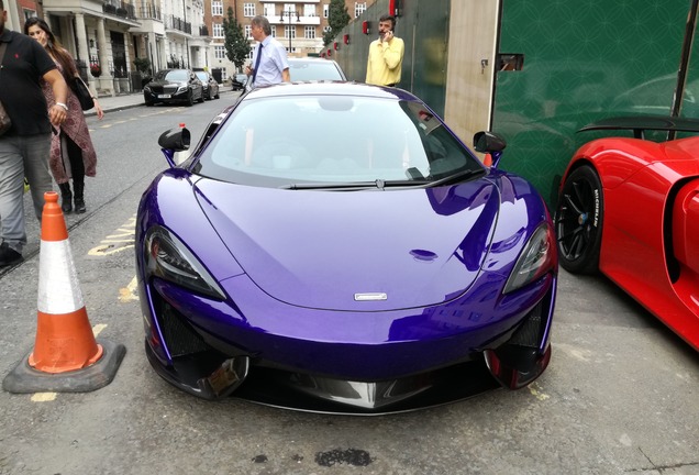 McLaren 570S