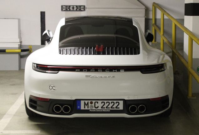 Porsche 992 Carrera 4S