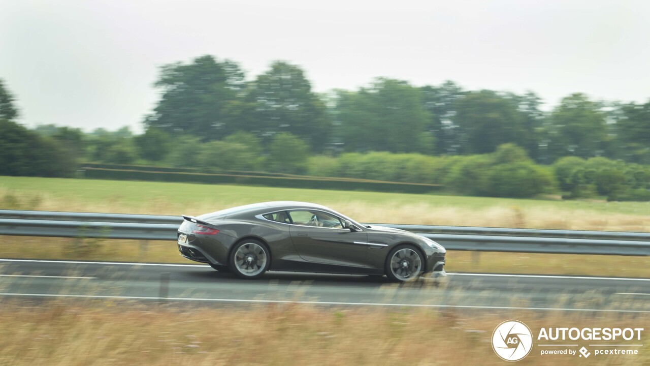 Aston Martin Vanquish 2013