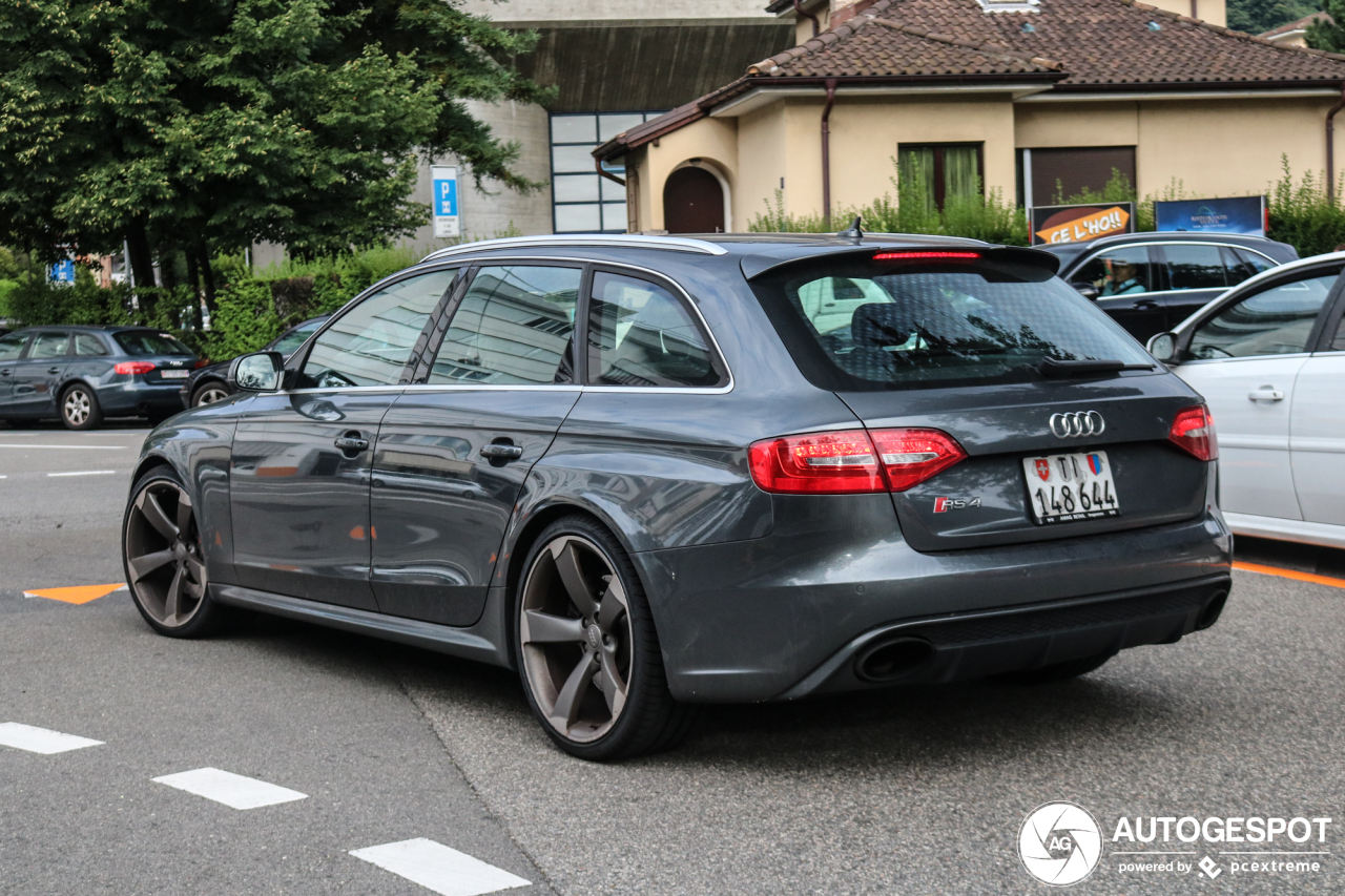 Audi RS4 Avant B8