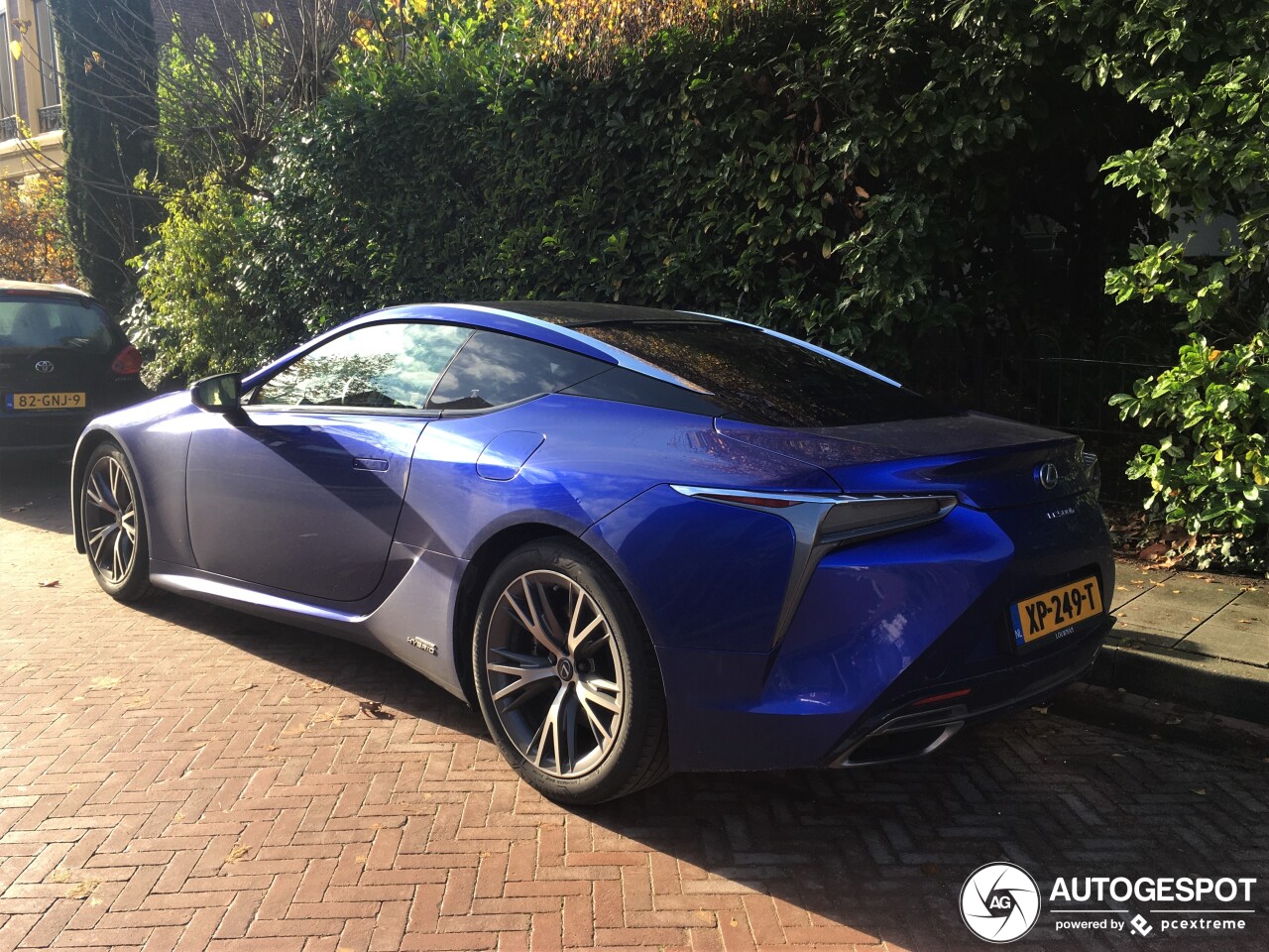 Lexus LC 500h Structural Blue Edition