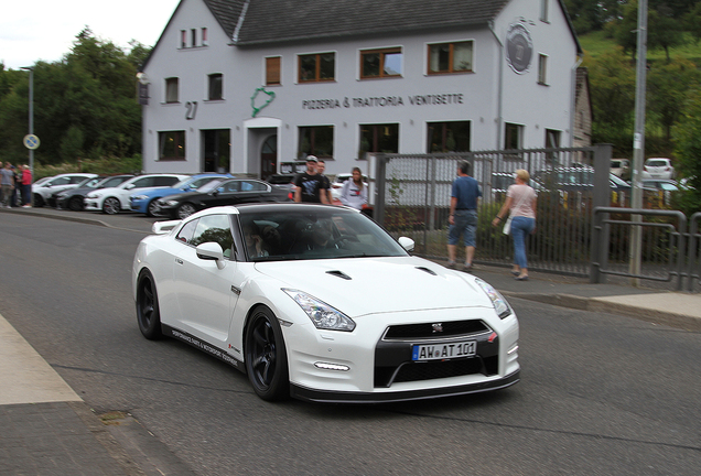 Nissan GT-R 2011