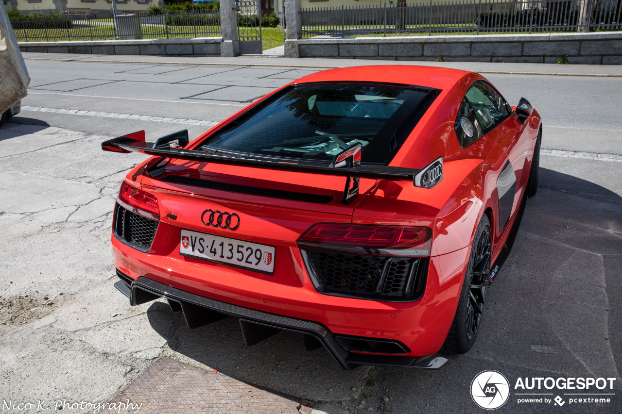 Audi R8 V10 Plus 2015