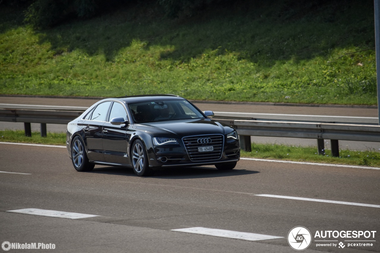 Audi S8 D4