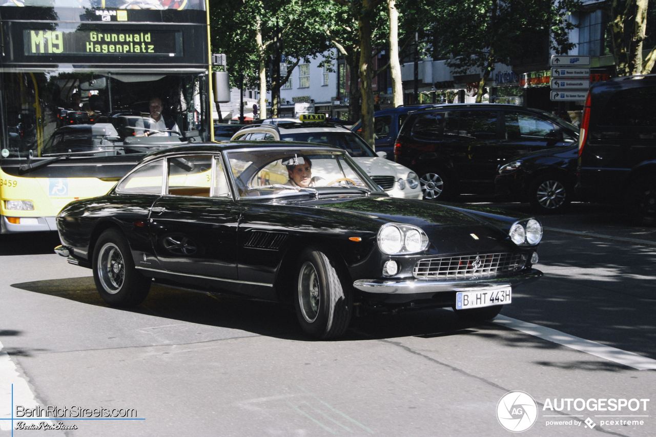 Ferrari 330 GT 2+2 Series I