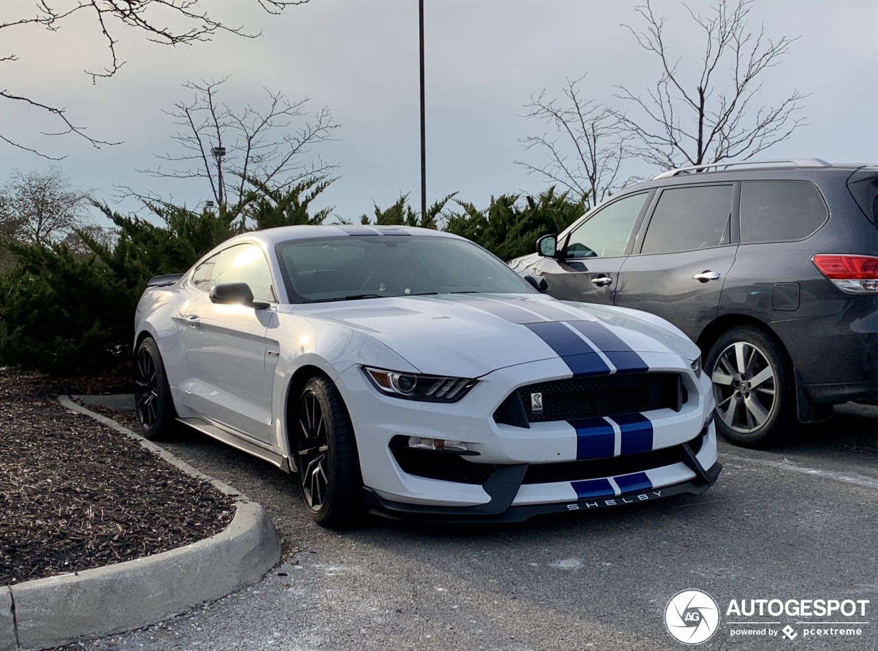 Ford Mustang Shelby GT350 2015