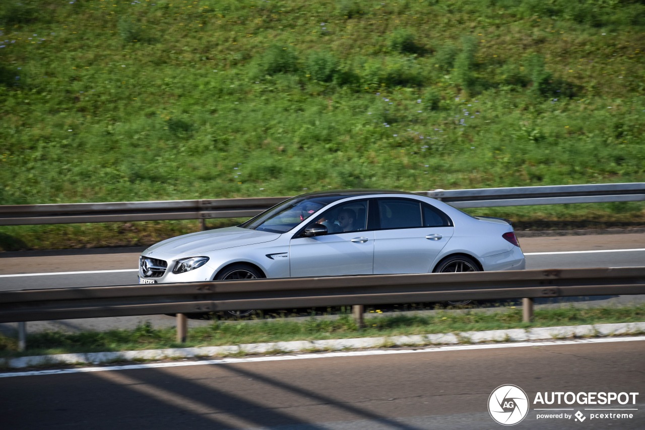 Mercedes-AMG E 63 S W213