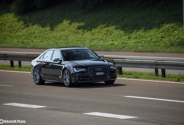 Audi S8 D4