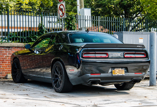 Dodge Challenger SRT Hellcat