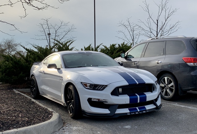 Ford Mustang Shelby GT350 2015