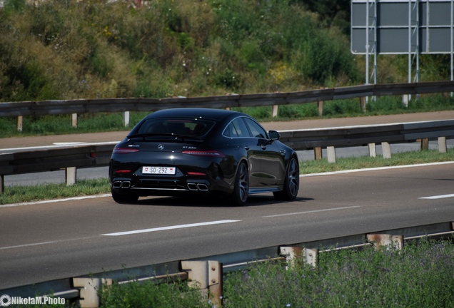 Mercedes-AMG GT 63 S X290